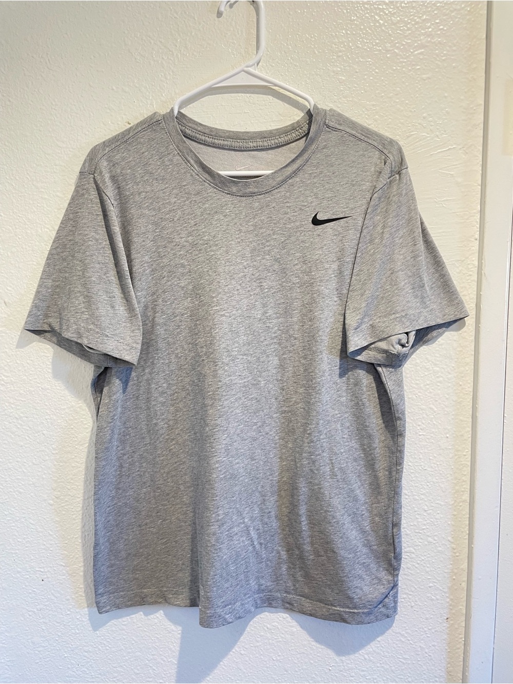 Nike Men's Legend Dri-FIT Training T-Shirt Heather Gray Athletic Gym Tee Size M